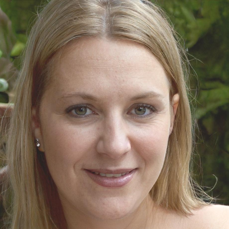 Coach Elena Rossi